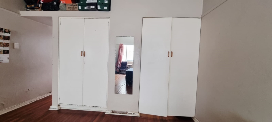1 Bedroom Property for Sale in Quigney Eastern Cape